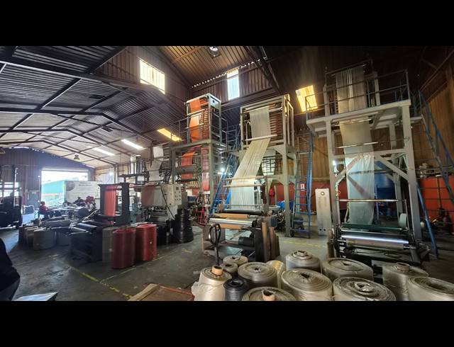 950M² WAREHOUSE FOR SALE IN HUGHES